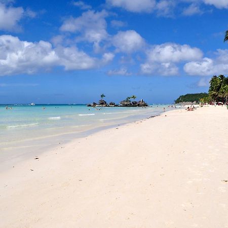 Boracay Beach Club Balabag  Bagian luar foto