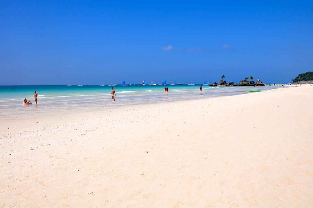 Boracay Beach Club Balabag  Bagian luar foto
